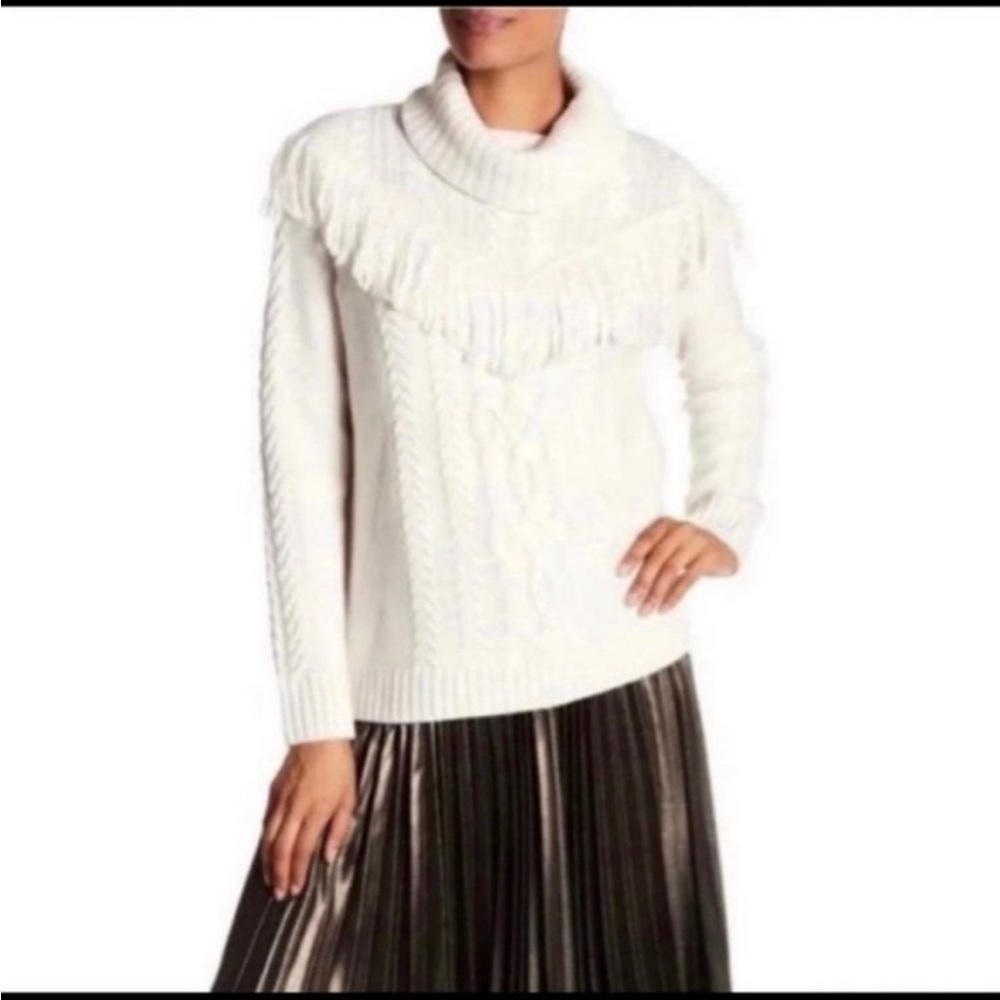 Joie Viviam Fringe Turtleneck Cable knit Sweater in Chalk - cream/white medium